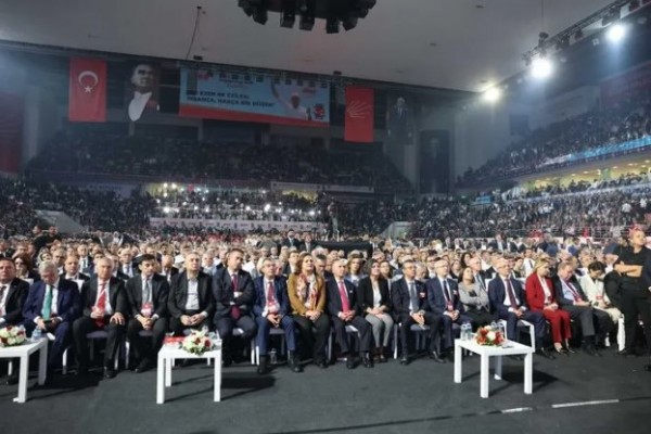 CHP'nin 'şaibeli kurultay' davasında flaş karar! Asliye Ceza Mahkemesi'nde görülecek